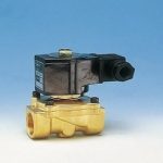 Válvula Solenoide Jefferson de 2 vías de 3/4" NPT, 1335BA6T,120/60-110/50Hz.